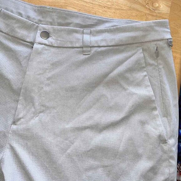 GENUINE Lululemon Commission Pant Classic *Warpstreme 32" *Light GRAY" SIZE 40 - Picture 6 of 7